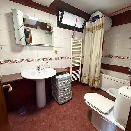 公寓 Central Tirana Apartment *