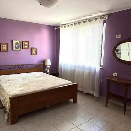 Central Tirana Apartment 公寓 *